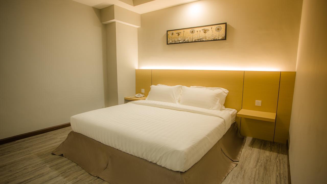 Zen Boutique Hotel Ulu Tiram Exteriör bild